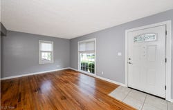 632 E Paige Avenue, Barberton, OH 44203