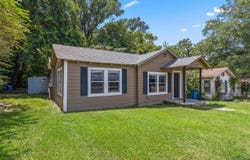 309 Boren St, Henderson, TX 75652
