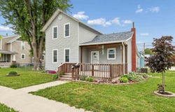 222 E 5th St., Washington, IA 52353