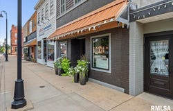 112 S 6TH Street, Petersburg, IL 62675