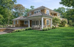 62 Canvasback Ln, Amagansett, NY 11937