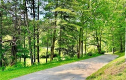 6684 Farview Road, Brecksville, OH 44141