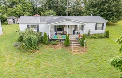 2738 Hilltop Road, Ewing, KY 41039