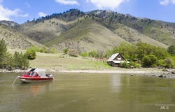 1175 Big Salmon River Rd, Riggins, ID 83549