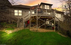9 River Side Drive, Rocky River, OH 44116
