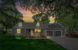 4301 W 74th Terrace, Prairie Village, KS 66208