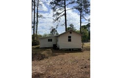 374 Patterson St, Baxley, GA 31513