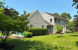 33 HIGH MEADOWS DR, MULLICA HILL, NJ 08062