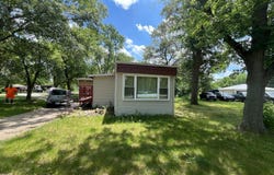 9936 N 490 E, DeMotte, IN 46310