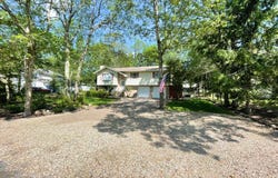 25 Cobblewood Drive, Mount Pocono, PA 18344