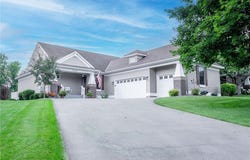 9769 Wedgewood Circle, Woodbury, MN 55125