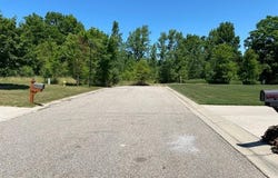 oo WALNUT CREEK Drive, Flint Twp, MI 48532