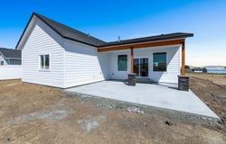 620 E Davisadero St, Reardan, WA 99029