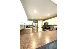 902 E TOMLIN Street, PLANT CITY, FL 33563