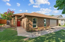 6631 Lakeside Drive, Lake Worth, TX 76135