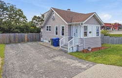 2110 N Green Bay Road, Waukegan, IL 60087