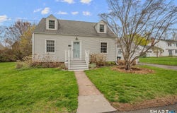 28 Mill Creek Road, Branford, CT 06405
