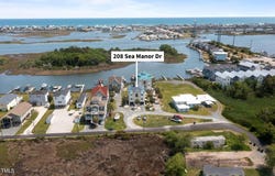 208 Sea Manor Drive, Surf City, NC 28445