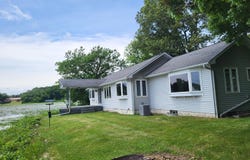 1556 W Severs Road, La Porte, IN 46350
