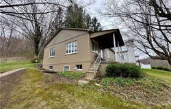 1409 County Road 75, Amsterdam, OH 43903