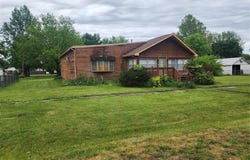 608 Henderson Avenue, Canton, MO 63435