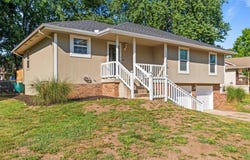 1916 NE Patterson Drive, Lee's Summit, MO 64086