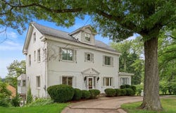 4606 Brownsville Rd, Whitehall, PA 15236