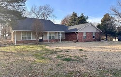 39803 Cedar Hill CIR, Howe, OK 74940