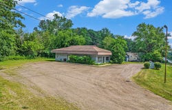 4821 Lansing Avenue, Jackson, MI 49201