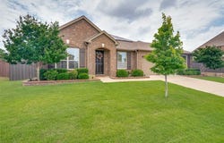 3912 Heritage Park Drive, Sachse, TX 75048
