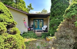 27 Grasty Road, Golconda, IL 62938