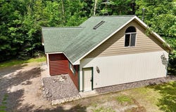 1175 E Superior Street, Isle, MN 56342