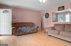 601 W EVESHAM AVENUE, MAGNOLIA, NJ 08049
