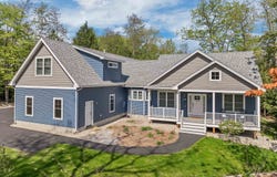 16 Christopher Court, Wolfeboro, NH 03894