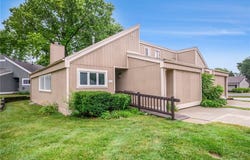 6610 Halsey Street, Shawnee, KS 66216