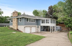 3819 W 103rd Street, Bloomington, MN 55431