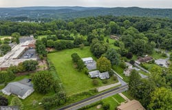 4464 NEW HOLLAND Road, MOHNTON, PA 19540
