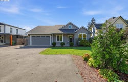 1318 E 1ST St, Newberg, OR 97132