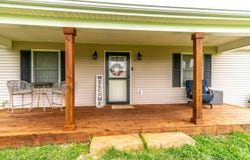 185 Wheat School Road, Salvisa, KY 40372