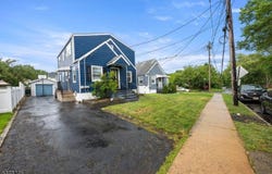 112 James St, Bloomfield Twp., NJ 07003-4279