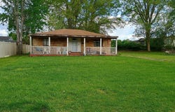 4506 7th Ave, Vienna, WV 26105