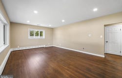 5 YUBAS AVENUE, BURLINGTON TOWNSHIP, NJ 08016