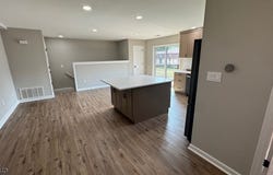 1408 Normandy Ct, Raritan Twp., NJ 08822-1851