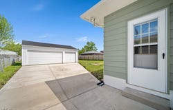 322 Windsor Drive, Elyria, OH 44035