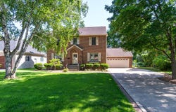 2532 Edgewood Pl, La Crosse, WI 54601
