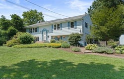 179 N Middaugh St, Somerville Boro, NJ 08876-1441
