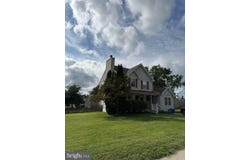 214 CHESTNUT Avenue, MAGNOLIA, NJ 08049