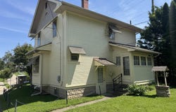 375 Ridge Road, Springfield, OH 45503