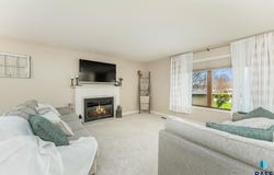 2702 W 33rd St, Sioux Falls, SD 57105