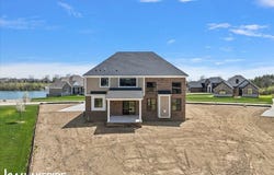 692 Westlake, Oxford, MI 48371